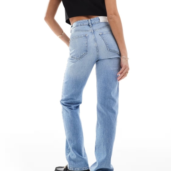 Stradivarius Jeans size 0 /23 petite straight leg - Picture 2 of 9